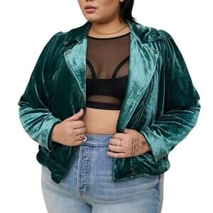 Torrid Green Velvet Velveteen Moto Jacket 6X Christmas Winter Whimsigoth